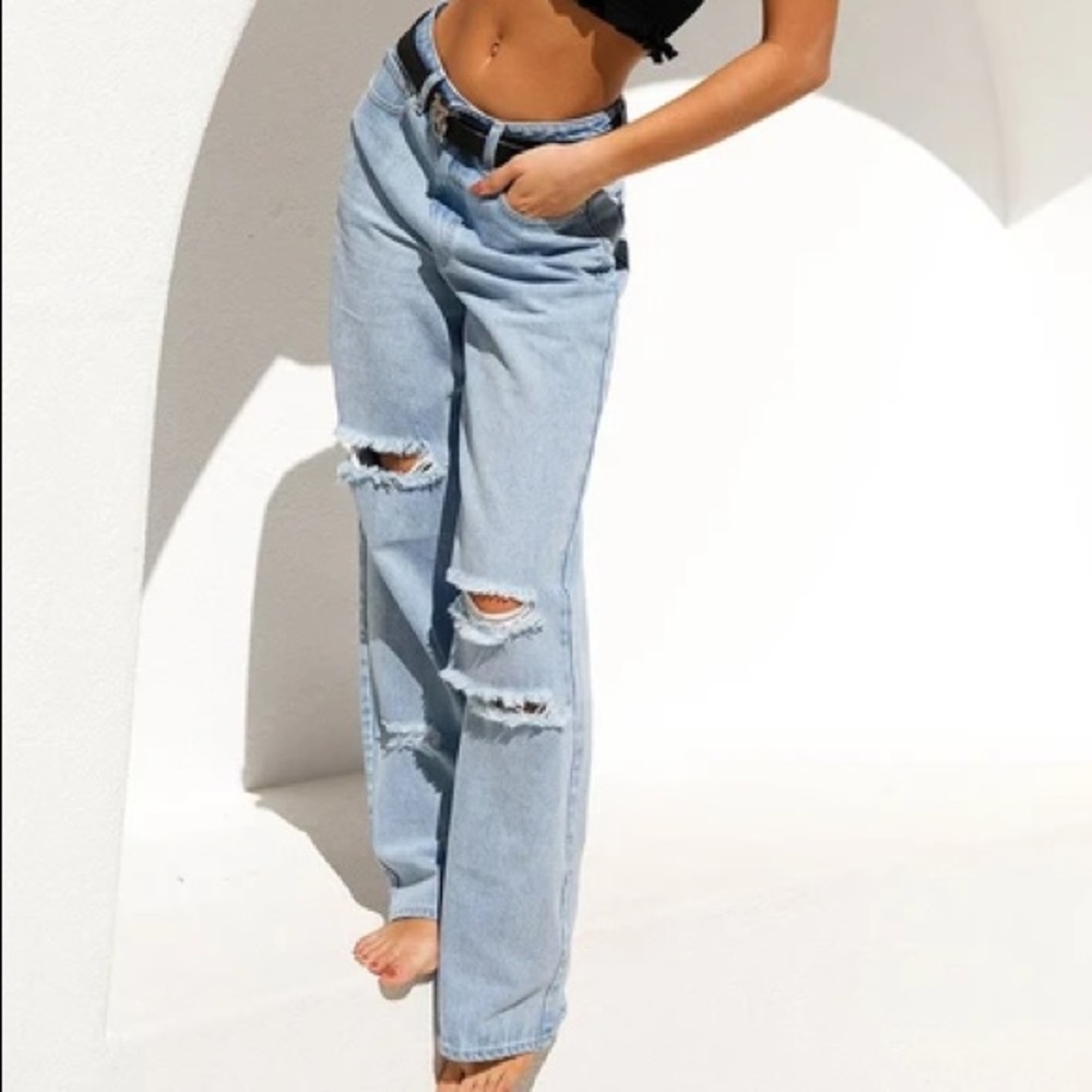 Tiger Mist Light wash distressed high waist Baggy jeans